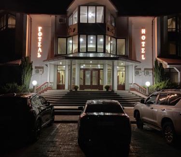 Yuzhnoukrainsk Hotel | Момент