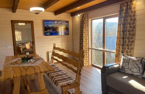 Vyzhnytsya Villa | На Замковiй горi