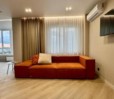 Cherkasy Apartment | Неймовірно крута студія в центрі Черкас! Панорамні вікна! Ремонт 2025 року