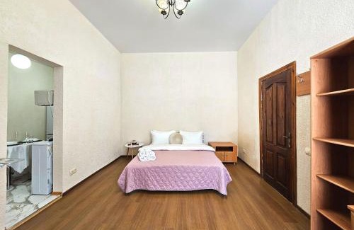 Sukhinovka Apartment | Однокімнатна квартира біля ЦУМу в центрі Полтави Документи для відряджень Безконтатне заселення 24-7