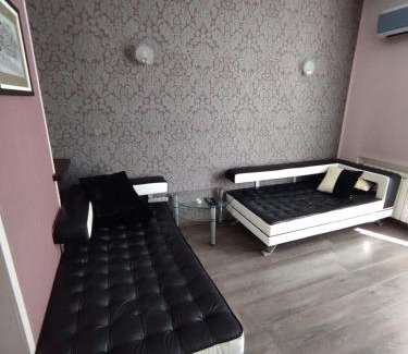 Kremenchuk Apartment | Парижская квартирка