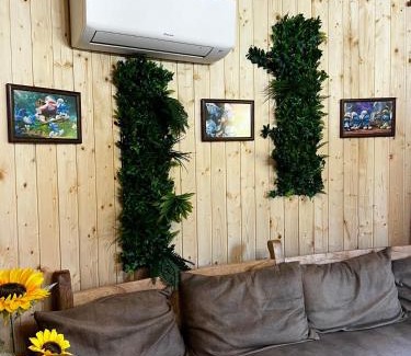 Krayni Dol Villa | Приказната къщичка на Смърфовете