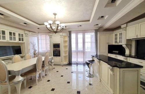 Kentron Apartment | Роскошная двухуровневая квартира Luxurious duplex apartment