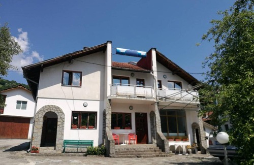 Ribaritsa Bed & Breakfast | Самостоятелни стаи в къща за гости Балкан