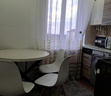 Edinet Apartment | Сдаётся почасово, посуточно квартира