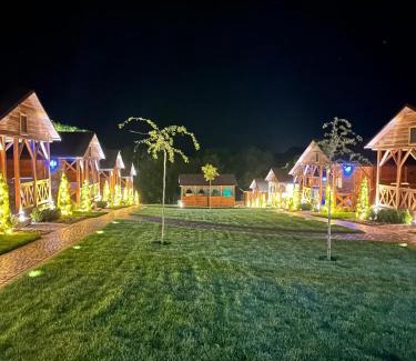 Cherkasy Oblast Hotel | СИНІ ВОДИ база відпочинку