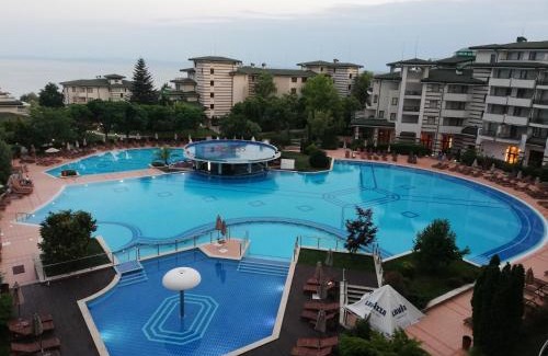 Ravda Apartment | СПА Апартаменти за ГОСТИ Затворен комплекс ЕМЕРАЛД