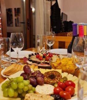 Kyustendil Villa | СПА къща за гости Каза Роза - Swiss Style Chalet Casa Rosa SPA Guest House