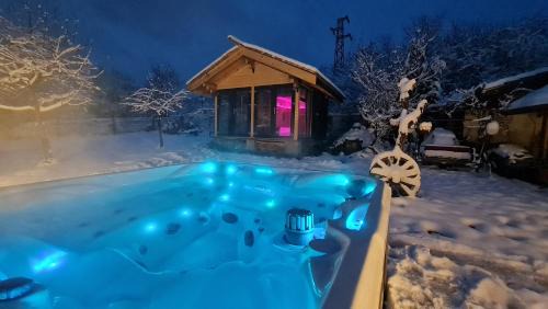 Kyustendil Villa | СПА къща за гости Каза Роза - Swiss Style Chalet Casa Rosa SPA Guest House