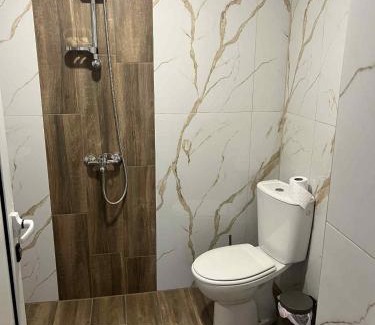Vratsa House | Стаи за гости Крис