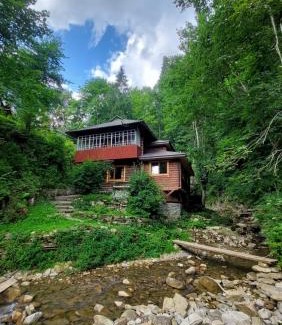 Roztoky Apartment | Старий Млин