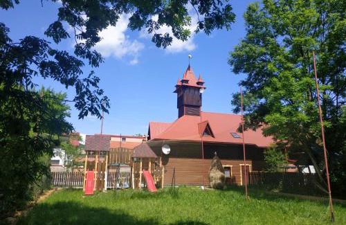 Skole Hotel | Сімейний еко-готель "Вежа Бойка"