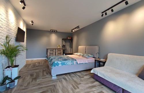 Solomjanskyj Apartment | Уютная квартира возле БЦ Tower, концерт-холл Оазис