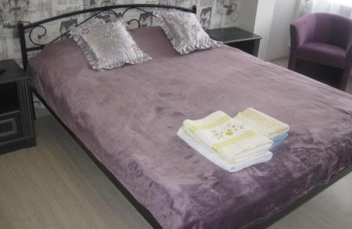 Obolons'kyi District Apartment | Уютная квартира,площадь Шевченко, эндокринология,геронтология,диагностический центр