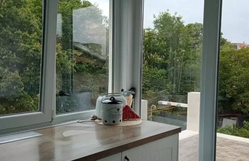 Shumen Apartment | Уютно Арт Ателие а тихо и спокойно място в центъра на града!