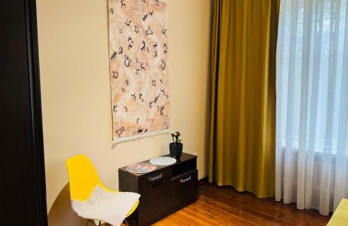 Bishkek Apartment | Уютный уголок рядом с ЦУМом и ГУМом 1