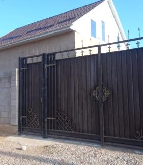 Ak-Talaa District House | Частеый дом отдыха