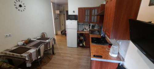 Irpin Apartment | Чудова простора квартира з євроремонтом в районі Центрального парку Сільпо Університету