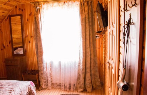 Slavske Cabin | Шале " Компанійське"