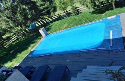 Yablunytsya Ski Chalet | "Шале Олень"