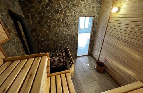 Yasinya Villa | Шепіт води