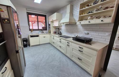 Ashkelon Villa | אירוח על הים