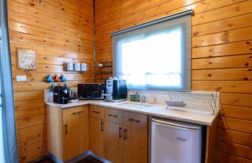 Goren Cabin | בקתות בצל הגפן
