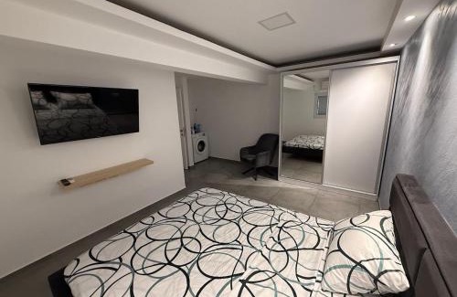 Eilat Apartment | דירת אירוח שקטה וקומפקטית