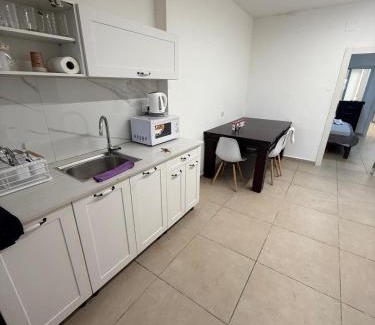 Kiryat Yam Apartment | דירת גן קרוב לים