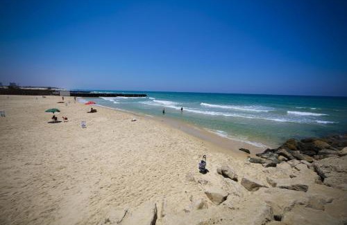 Ashdod Apartment | דירת נופש יוקרתית עם נוף לים 4 חדרים