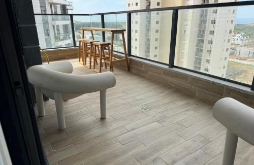 Hadera Apartment | דירת פאר מול חוף הים