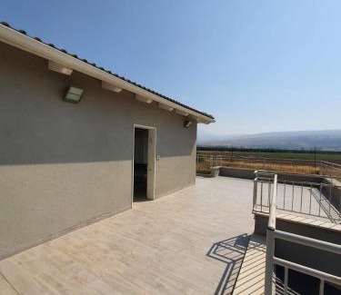 Sde Nehemia Apartment | היחידה ליד הנחל עם הנוף לחרמון 33