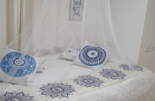 Beersheba Apartment | העין הכחולה מתחם אירוח ב Dar Raz הבית המרוקאי