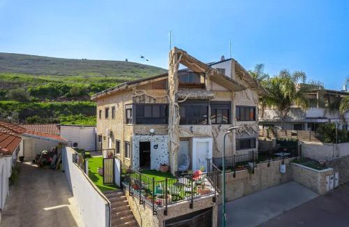 Yavne'el Apartment | נוף בראשית - וילה מהממת עם בריכה ו-3 סוויטות מדהימות