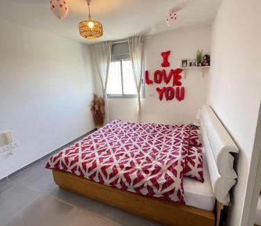 Netanya Apartment | סאבלט בקומה גבוהה עם נוף מטריף לים בעיר נתניה