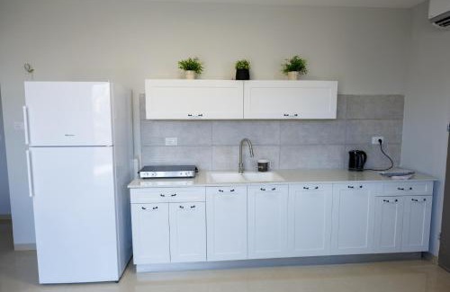 Beit Shemesh Apartment | שקט על הנוף - עם מתחם בריכה וג'קוזי