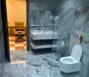 Taif Hotel | الأوائل الذهبية للشقق المخدومة فئة اقتصادي