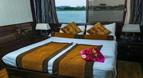 Helwan Hotel | الباخرة ريفر بوت