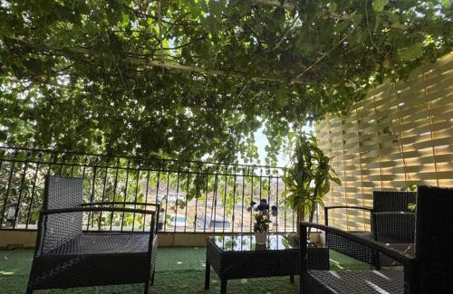 Taif Apartment | الوسام شقة كبيرة 4 غرف نوم وصالة وشرفة-بلكونة- Large apartment with 4 bedrooms, a living room and a balcony