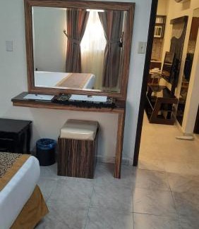 Al Jubail Hotel | بناية خليفة للشقق المخدومة