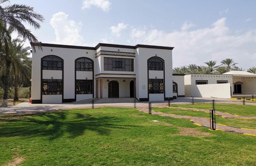 Sohar Hotel | بيت العز السياحي Al-Ezz Tourist House