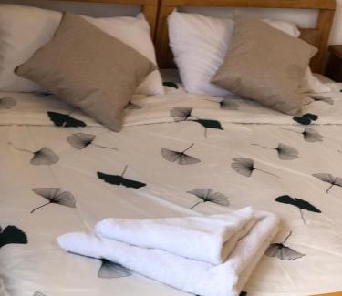 Umm Qais Apartment | بيت العُمري (ام قيس)