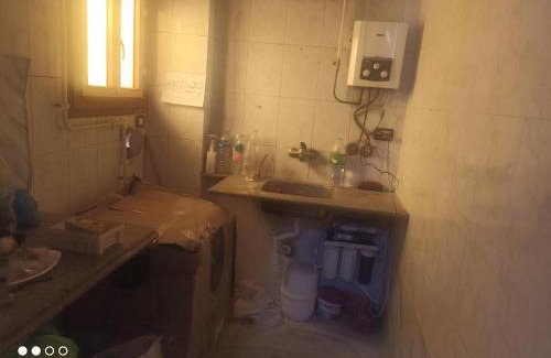 Al-'Atarin Apartment | بيت شباب في محطه مصر