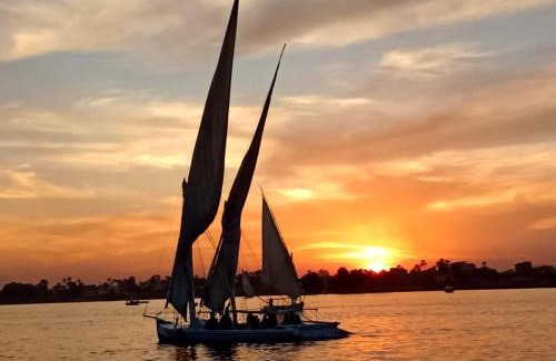 Nile River Luxor Boat Rental | جزيرة العوامية