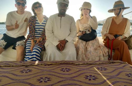 Nile River Luxor Boat Rental | جزيرة العوامية
