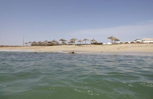 Bouvet Island Apartment | حى النخيل راس البر