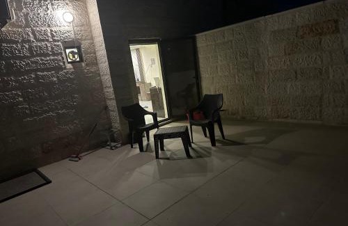 Jordan Apartment | روف فخم مفروش بالكامل مع ساحه خارجيه