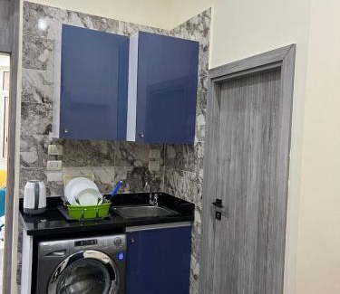 Al-'Atarin Apartment | زافيرو محطه الرمل للعائلات فقط - families only