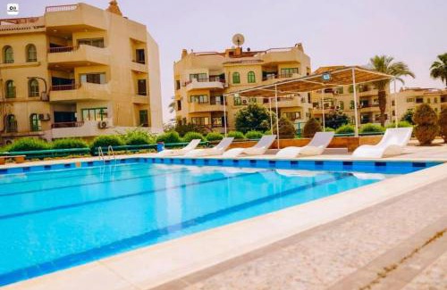Cairo Governorate Apartment | شاليه بقرية البروفاج 1 فايد مصر