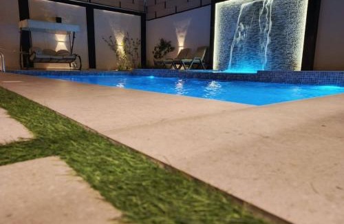 Al Rama Ski Chalet | شاليه فيلا تاج